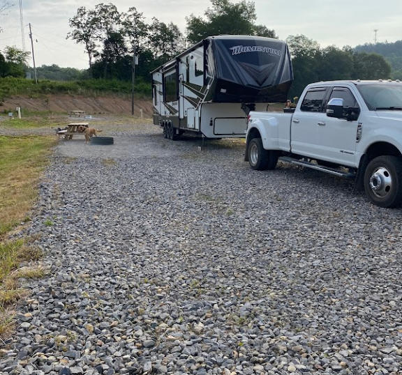 large rv sites at Ozark Ridge Campground with full hook ups and 30 and 50 amp service